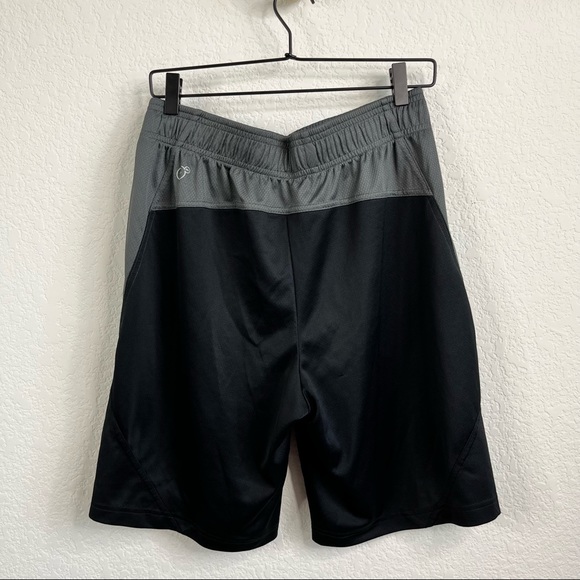 Puma Color Block Basketball Soccer Shorts - Picture 2 of 7